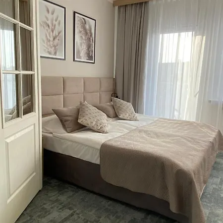 Senator 115m2 Panzió Katowice